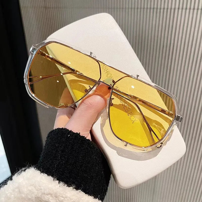 "LADY LIKE" Oversized Shades